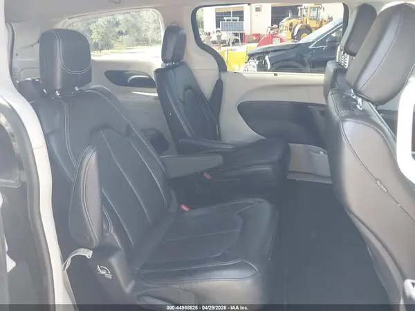 2C4RC1BG7RR124882 2024 CHRYSLER PACIFICA - Image 8