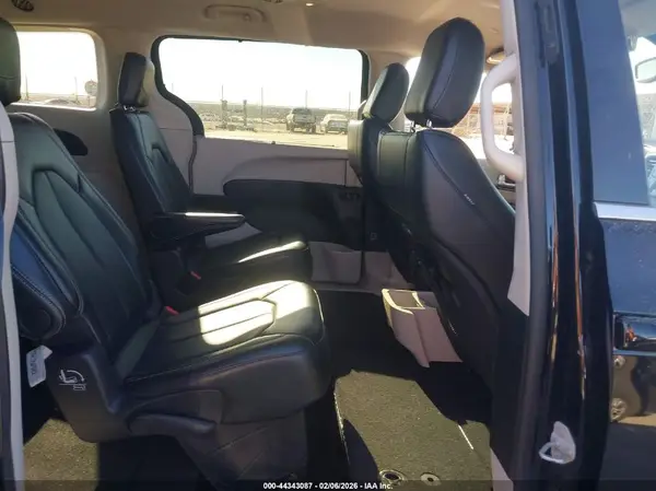 2C4RC1BG7RR136126 2024 CHRYSLER PACIFICA - Image 8