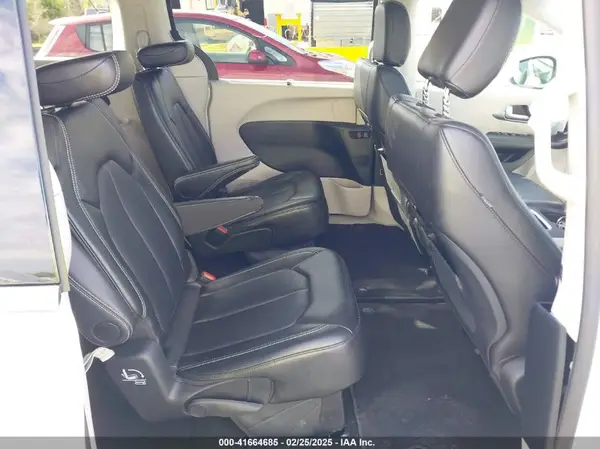 2C4RC1BG7RR155422 2024 CHRYSLER PACIFICA - Image 8