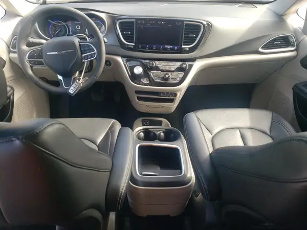 2C4RC1BG7RR160135 2024 CHRYSLER PACIFICA - Image 8