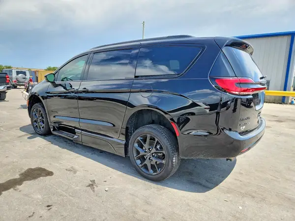 2C4RC1BG7RR173502 2024 CHRYSLER PACIFICA - Image 2