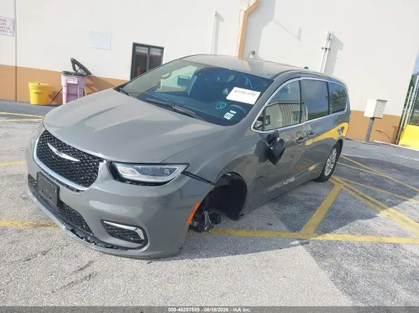 2C4RC1BG7SR504911 2025 CHRYSLER PACIFICA - Image 2