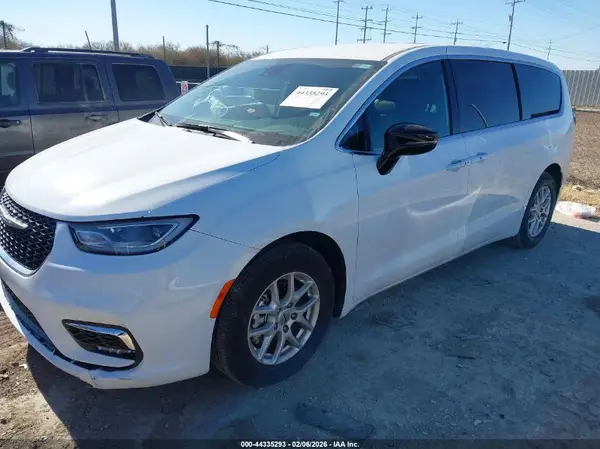 2C4RC1BG7SR513463 2025 CHRYSLER PACIFICA - Image 2