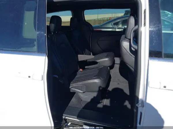 2C4RC1BG7SR513463 2025 CHRYSLER PACIFICA - Image 8
