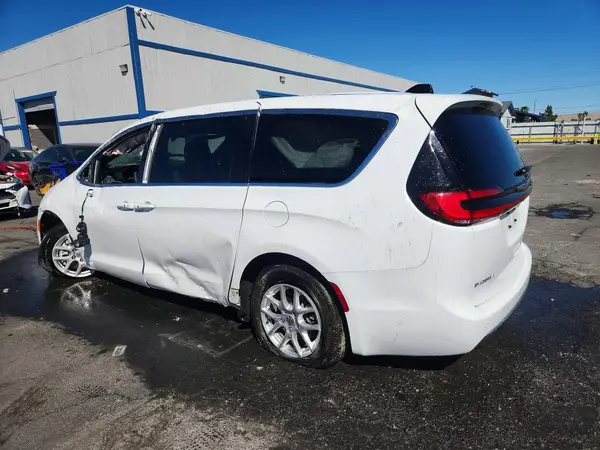 2C4RC1BG7SR539304 2025 CHRYSLER PACIFICA - Image 2
