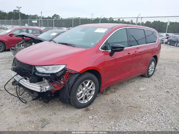 2C4RC1BG7SR551386 2025 CHRYSLER PACIFICA - Image 2