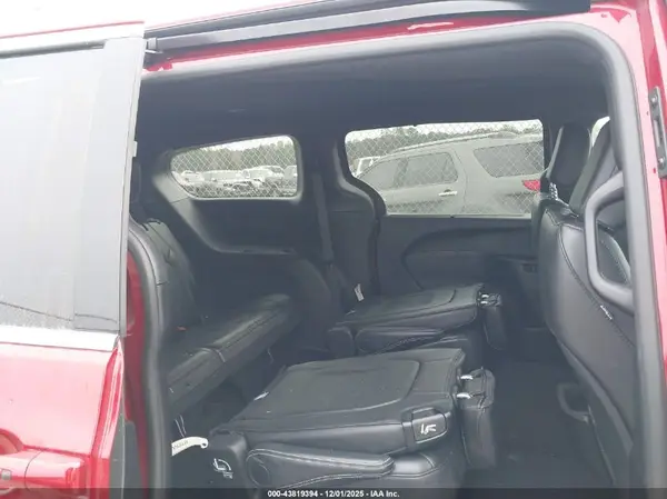 2C4RC1BG7SR551386 2025 CHRYSLER PACIFICA - Image 8