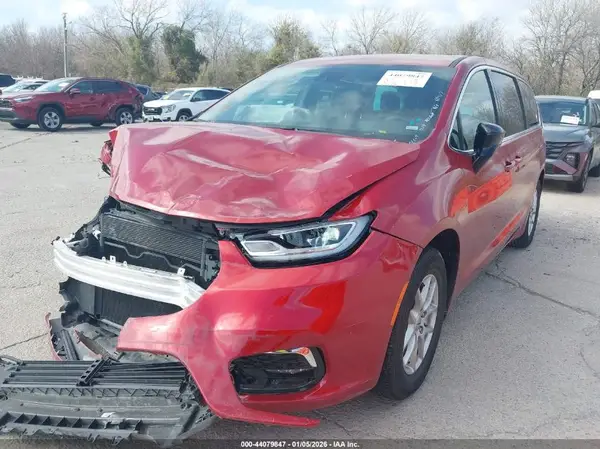 2C4RC1BG7SR556247 2025 CHRYSLER PACIFICA - Image 2