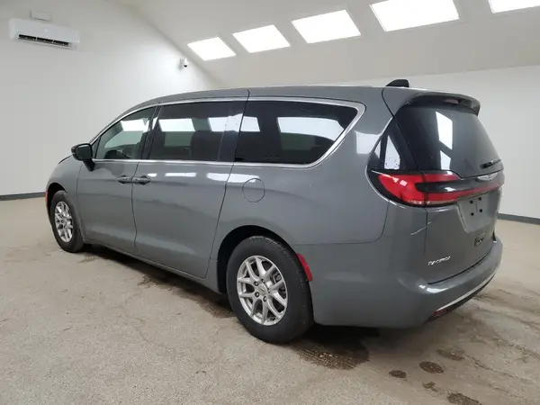 2C4RC1BG7SR562081 2025 CHRYSLER PACIFICA - Image 2