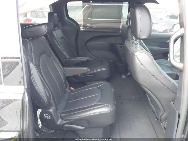 2C4RC1BG7SR566261 2025 CHRYSLER PACIFICA - Image 8