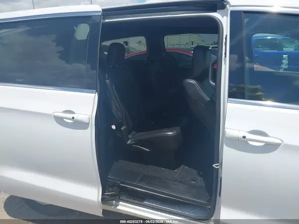 2C4RC1BG7SR578930 2025 CHRYSLER PACIFICA - Image 8