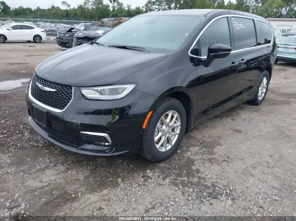 2C4RC1BG7SR581407 2025 CHRYSLER PACIFICA - Image 2