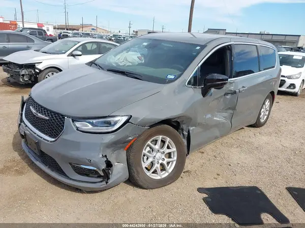 2C4RC1BG7SR587658 2025 CHRYSLER PACIFICA - Image 2