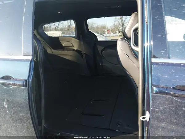 2C4RC1BG7SR593895 2025 CHRYSLER PACIFICA - Image 8
