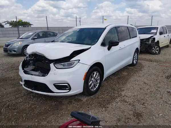 2C4RC1BG7SR597767 2025 CHRYSLER PACIFICA - Image 2