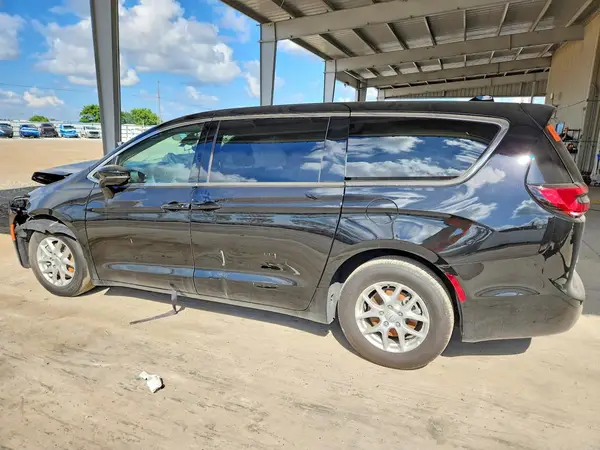 2C4RC1BG7TR152866 2026 CHRYSLER PACIFICA - Image 2
