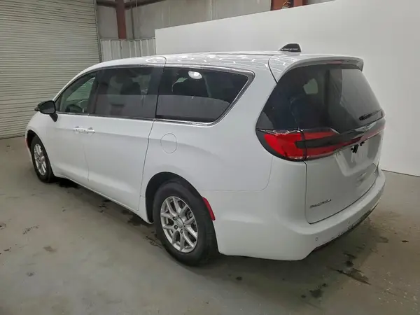 2C4RC1BG7TR160336 2026 CHRYSLER PACIFICA - Image 2