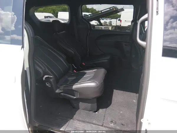2C4RC1BG7TR204271 2026 CHRYSLER PACIFICA - Image 8