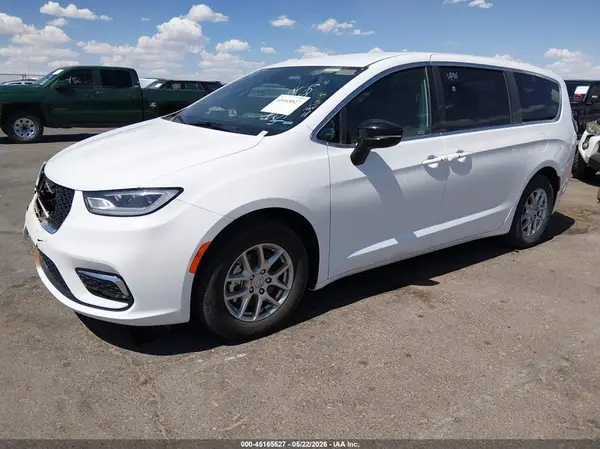 2C4RC1BG7TR226058 2026 CHRYSLER PACIFICA - Image 2