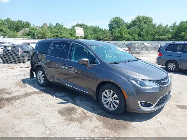 2C4RC1BG8HR501850 2017 CHRYSLER PACIFICA - Image 1