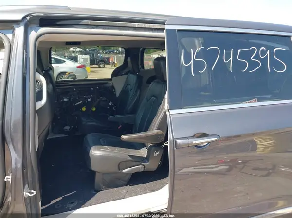 2C4RC1BG8HR501850 2017 CHRYSLER PACIFICA - Image 8