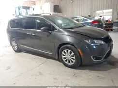 2C4RC1BG8HR510452 2017 CHRYSLER PACIFICA
