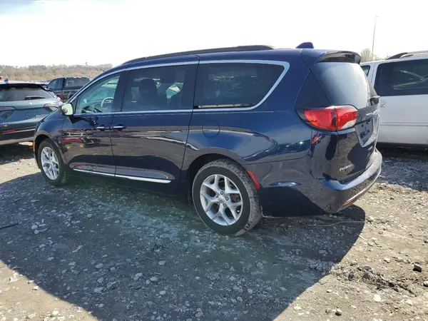2C4RC1BG8HR512492 2017 CHRYSLER PACIFICA - Image 2