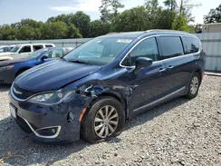 2C4RC1BG8HR512573 2017 CHRYSLER PACIFICA