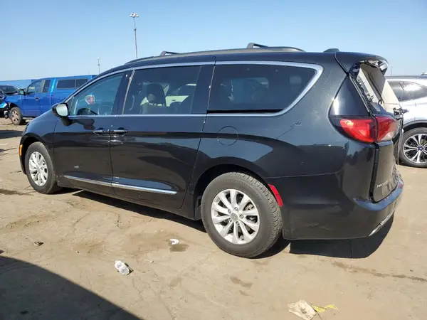 2C4RC1BG8HR516803 2017 CHRYSLER PACIFICA - Image 2