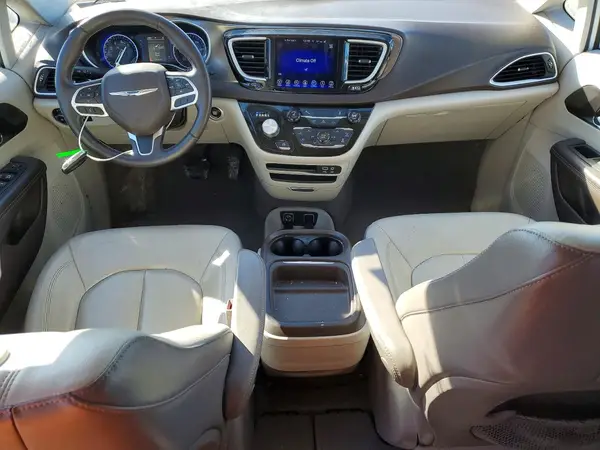 2C4RC1BG8HR523587 2017 CHRYSLER PACIFICA - Image 8