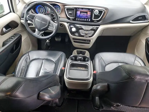2C4RC1BG8HR523699 2017 CHRYSLER PACIFICA - Image 8