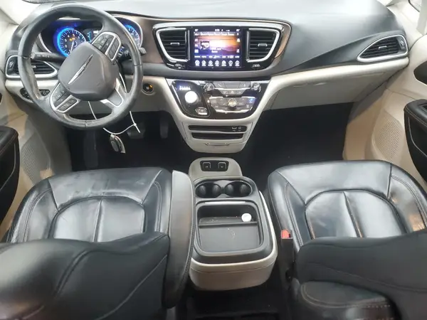 2C4RC1BG8HR524545 2017 CHRYSLER PACIFICA - Image 8