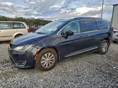2C4RC1BG8HR524724 2017 CHRYSLER PACIFICA