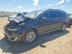 2C4RC1BG8HR526618 2017 CHRYSLER PACIFICA