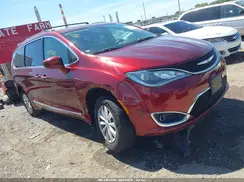 2C4RC1BG8HR534153 2017 CHRYSLER PACIFICA