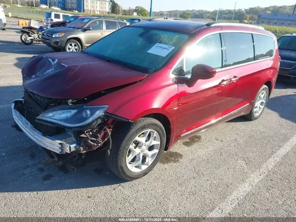 2C4RC1BG8HR534380 2017 CHRYSLER PACIFICA - Image 2