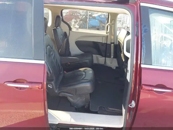 2C4RC1BG8HR534380 2017 CHRYSLER PACIFICA - Image 8