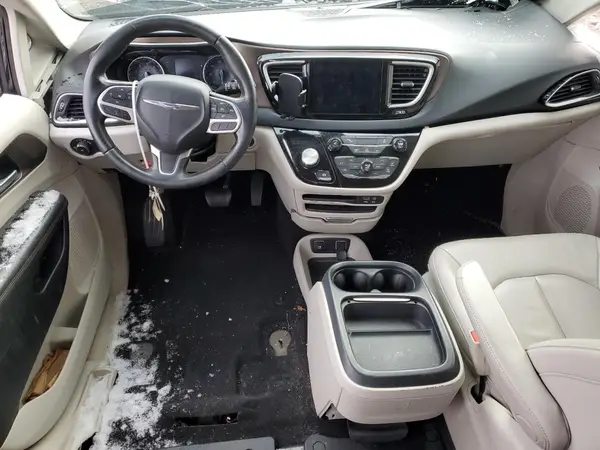 2C4RC1BG8HR534394 2017 CHRYSLER PACIFICA - Image 8
