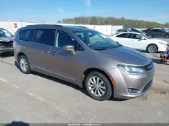2C4RC1BG8HR535626 2017 CHRYSLER PACIFICA