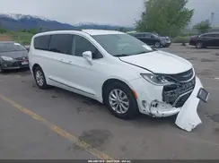2C4RC1BG8HR540390 2017 CHRYSLER PACIFICA