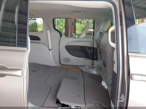 2C4RC1BG8HR552975 2017 CHRYSLER PACIFICA - Image 8