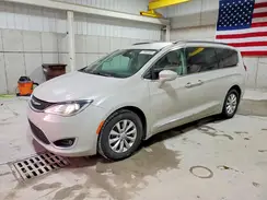 2C4RC1BG8HR553575 2017 CHRYSLER PACIFICA