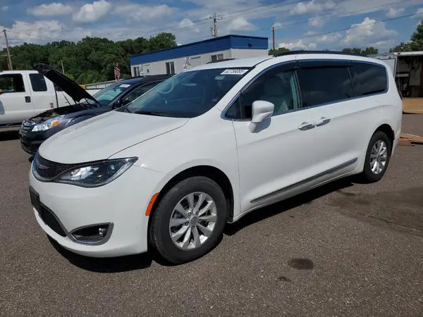 2C4RC1BG8HR579626 2017 CHRYSLER PACIFICA - Image 1