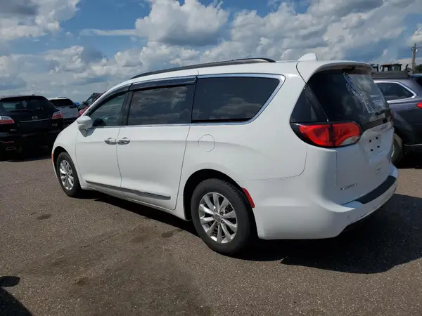 2C4RC1BG8HR579626 2017 CHRYSLER PACIFICA - Image 2