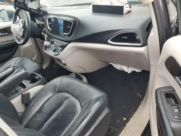 2C4RC1BG8HR583658 2017 CHRYSLER PACIFICA - Image 8