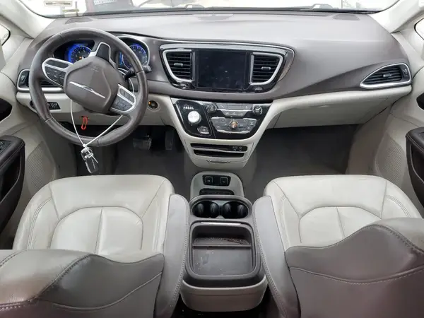 2C4RC1BG8HR587743 2017 CHRYSLER PACIFICA - Image 8