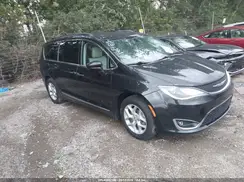 2C4RC1BG8HR607991 2017 CHRYSLER PACIFICA