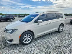 2C4RC1BG8HR610597 2017 CHRYSLER PACIFICA