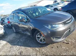 2C4RC1BG8HR610793 2017 CHRYSLER PACIFICA