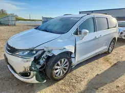 2C4RC1BG8HR613113 2017 CHRYSLER PACIFICA